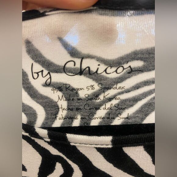 Chico's  Xsmall Black/Animal Print Silk Shirt - Picture 2 of 5